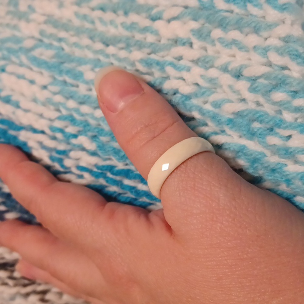 Diamond Cut Calcite Ring Band Sparkly ✨️ Size: 10